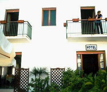Il Gabbiano Hotel Otranto Bagian luar foto